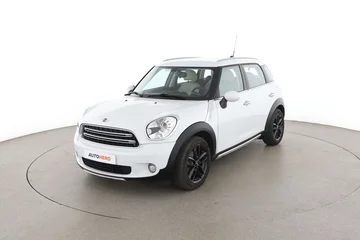 MINI Countryman 1eab8ad5-9840-4d28-98f4-3c61eb5728f7
