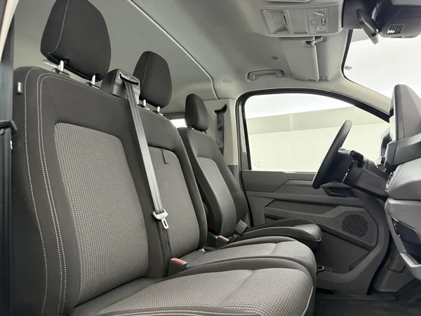 VOLKSWAGEN Transporter T7 32 Combi Lwb (2025) — foto 16 van 18