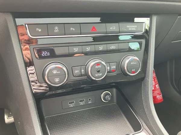 SEAT Ateca (2020) — foto 14 van 25