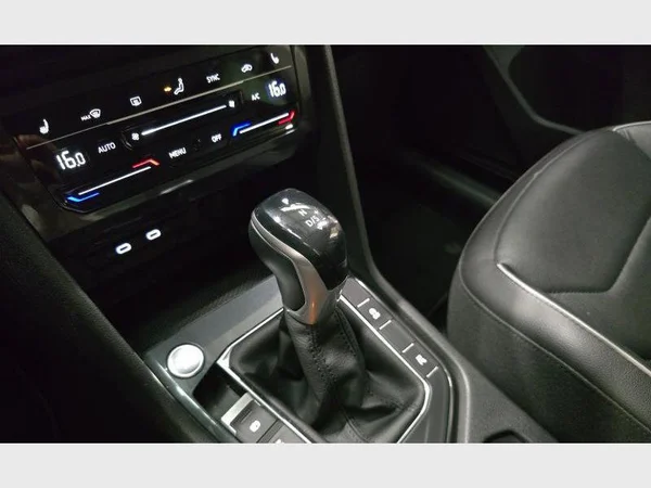Volkswagen Tiguan (2021) — foto 20 van 30