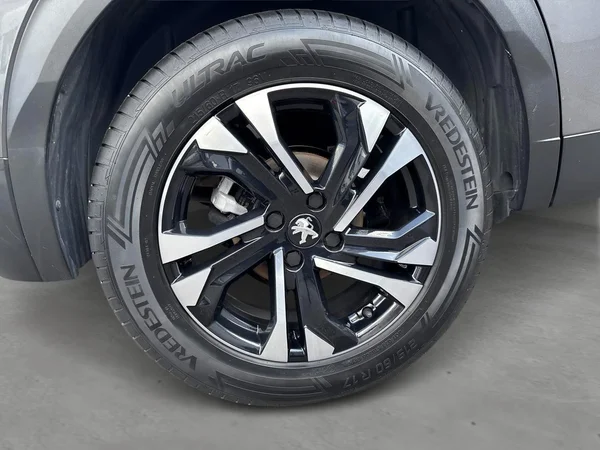 Peugeot 2008 (2022) — foto 16 van 19