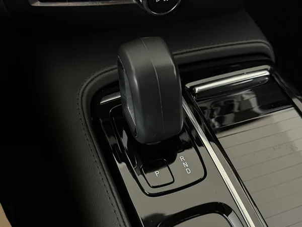 VOLVO V60 (2022) — foto 4 van 33