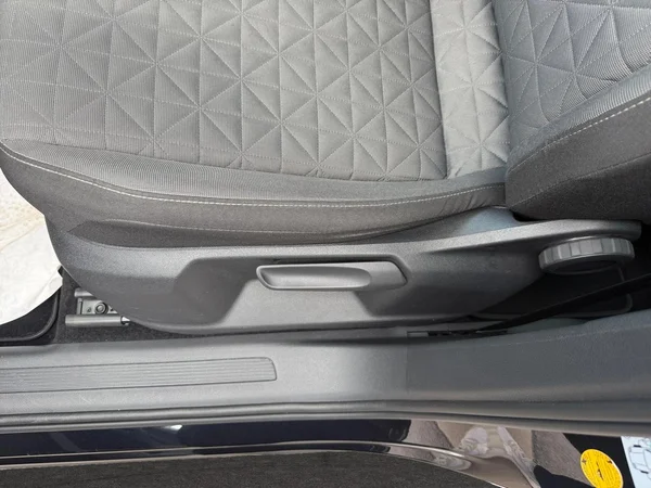 VOLKSWAGEN Tiguan Dsl (2022) — foto 10 van 21