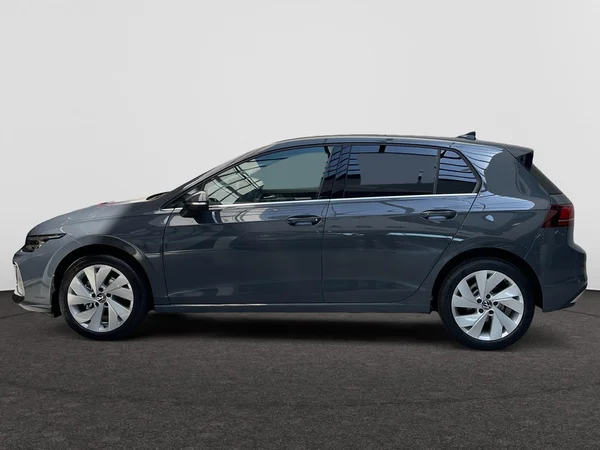 VOLKSWAGEN Golf VIII (2026) — foto 4 van 13