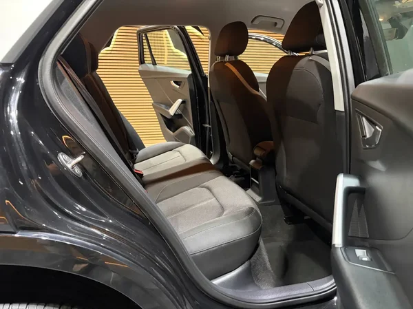 Audi Q2 (2018) — foto 8 van 22