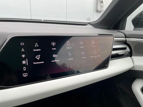 AUDI A6 Avant (2026) — foto 15 van 24