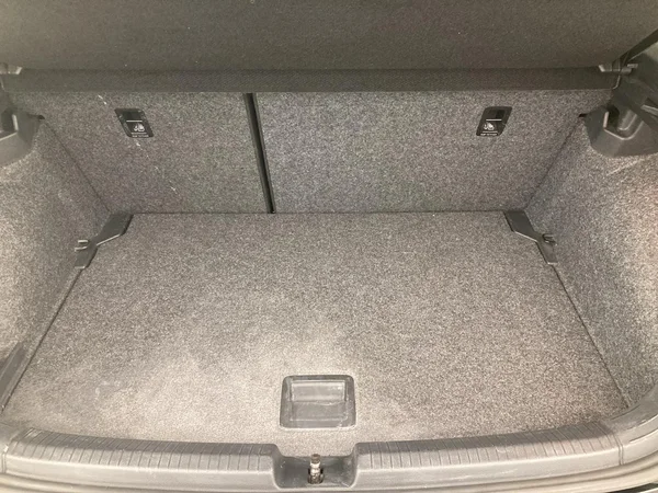 VOLKSWAGEN Polo (2019) — foto 13 van 36