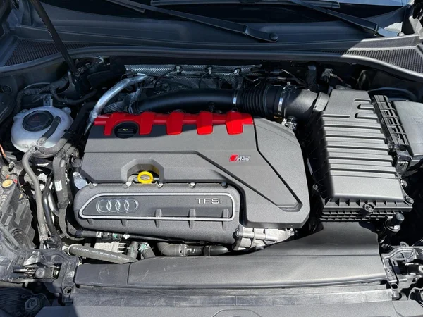 AUDI RS Q3 Sportback (2021) — foto 3 van 19