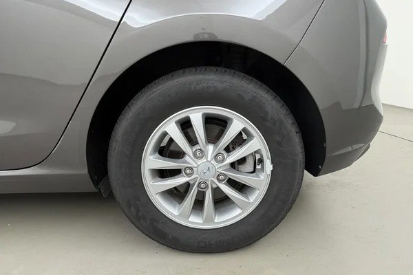 Hyundai i30 (2019) — foto 15 van 18