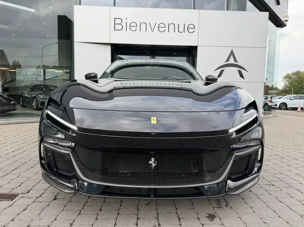 Ferrari Purosangue (2025) — foto 12 van 37