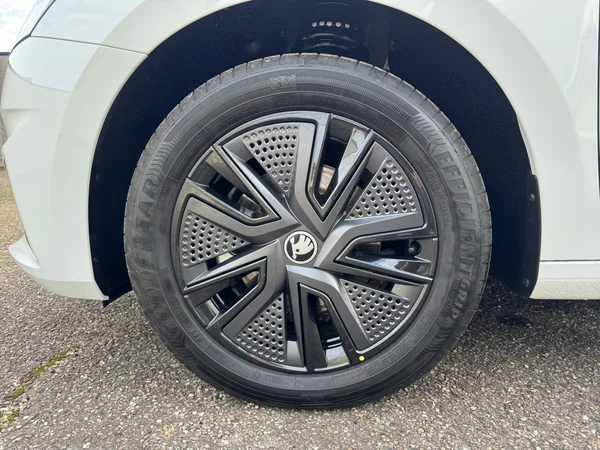 SKODA Fabia (2025) — foto 6 van 22