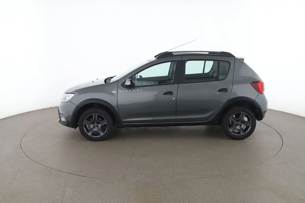 Dacia Sandero (2017) — foto 9 van 16