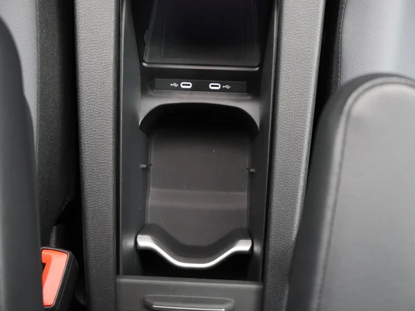 VOLKSWAGEN ID.4 (2025) — foto 18 van 25