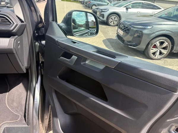 VOLKSWAGEN Multivan T6.1 Dsl (2021) — foto 20 van 22
