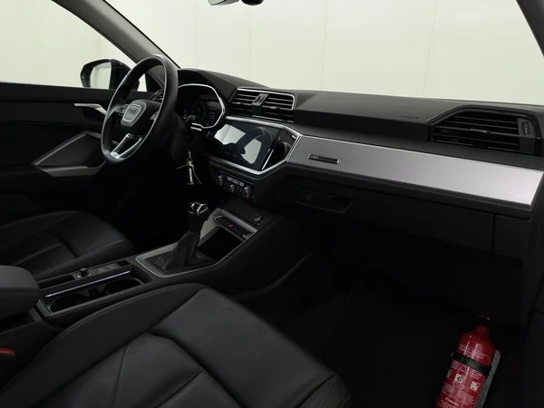 AUDI Q3 (2022) — foto 3 van 31