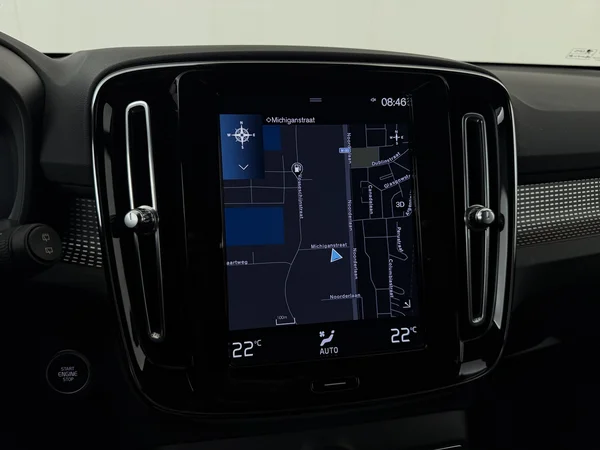 VOLVO XC40 (2022) — foto 10 van 31