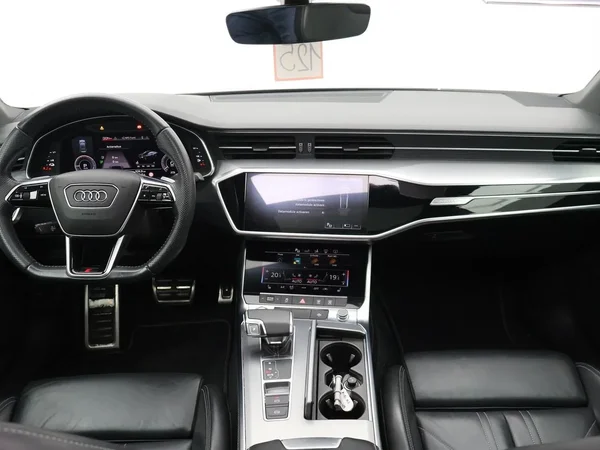 Audi A7 (2019) — foto 9 van 31