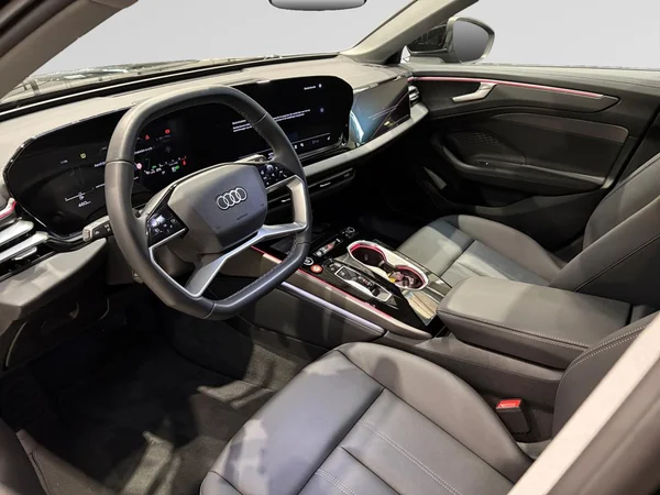 AUDI A6 Avant (2026) — foto 16 van 20