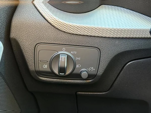 AUDI Q2 Dsl (2021) — foto 16 van 31