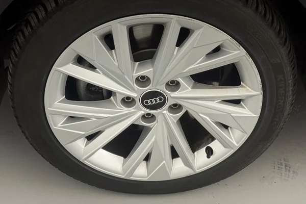 Audi A3 Sportback PHEV (2020) — foto 36 van 48