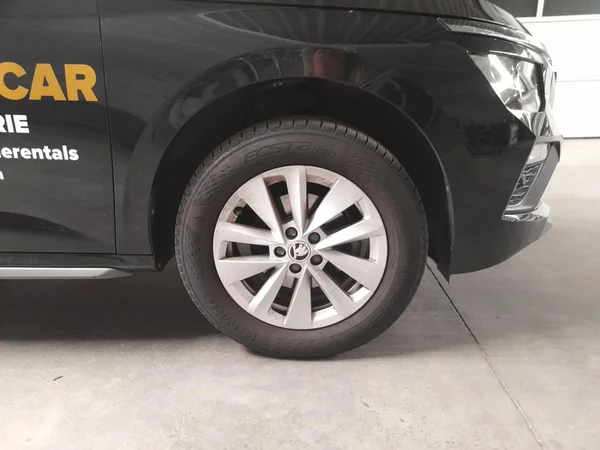 SKODA Kamiq (2025) — foto 14 van 23