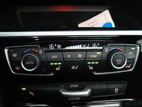 BMW 218 (2021) — foto 18 van 31