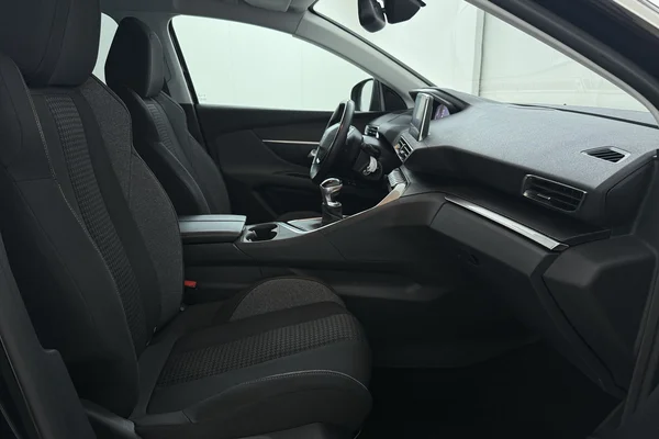 Peugeot 3008 (2019) — foto 21 van 23