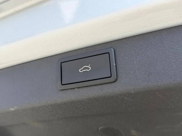 SKODA Enyaq (2024) — foto 17 van 21