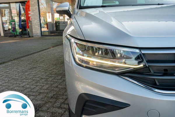 Volkswagen Tiguan (2023) — foto 3 van 43