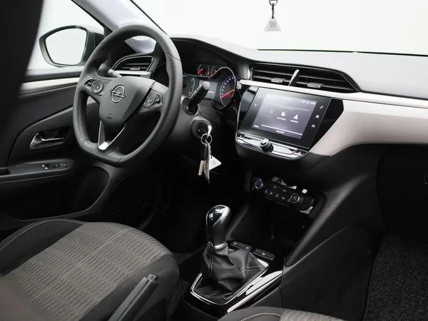 Opel Corsa (2023) — foto 26 van 36