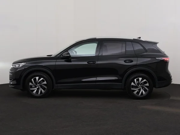 VOLKSWAGEN Tiguan (2025) — foto 7 van 18