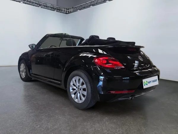 VOLKSWAGEN Beetle Cabriolet (2017) — foto 31 van 31