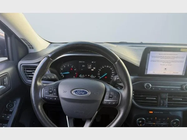 Ford Focus Vignale (2019) — foto 3 van 23