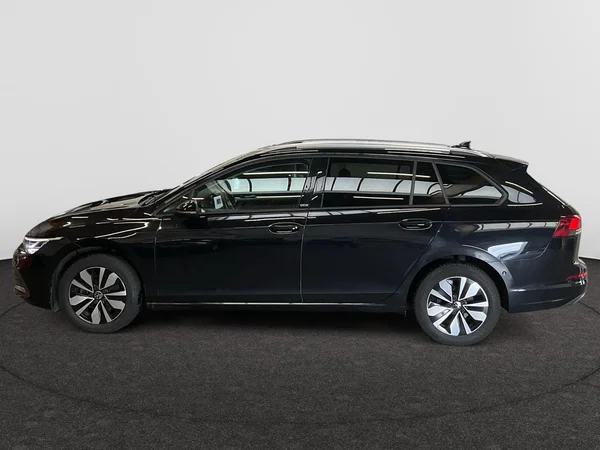 VOLKSWAGEN Golf VIII SW (2024) — foto 12 van 22