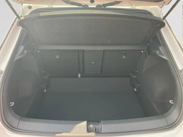 VOLKSWAGEN T-Roc (2023) — foto 4 van 24