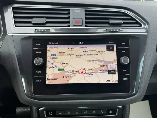 Volkswagen Tiguan (2019) — foto 6 van 24