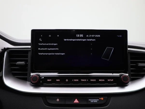 Kia XCeed (2023) — foto 18 van 41