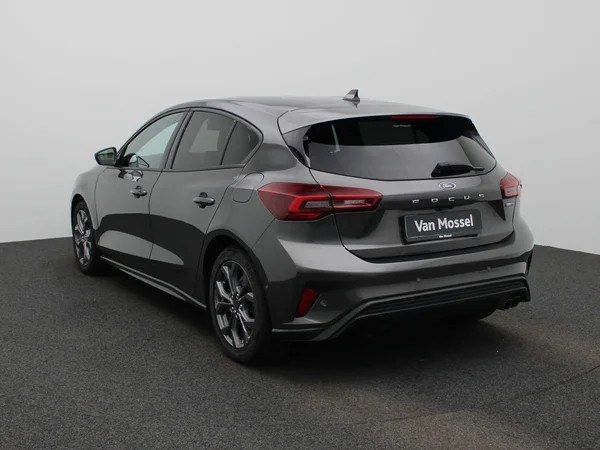 Ford Focus (2022) — foto 12 van 39