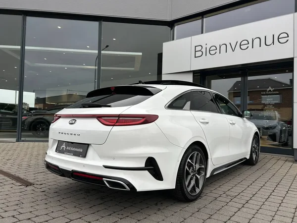 Kia Proceed (2019) — foto 22 van 27