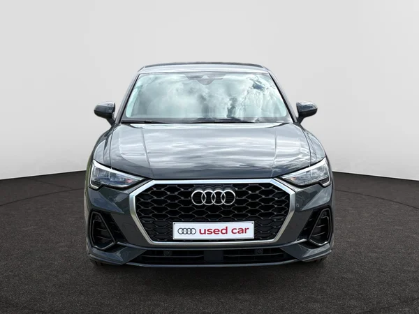 AUDI Q3 Sportback (2020) — foto 14 van 17