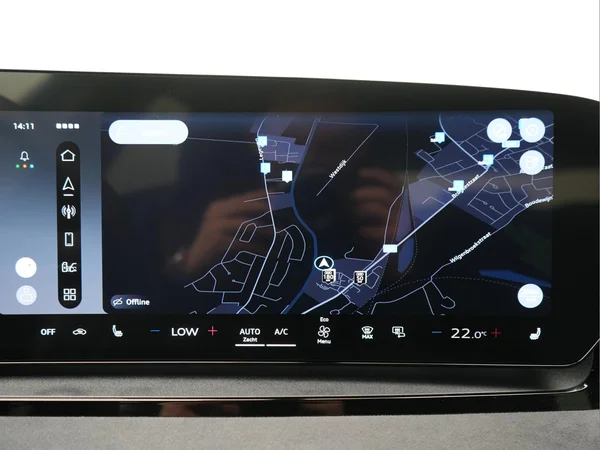 AUDI Q6 e-tron (2026) — foto 19 van 32
