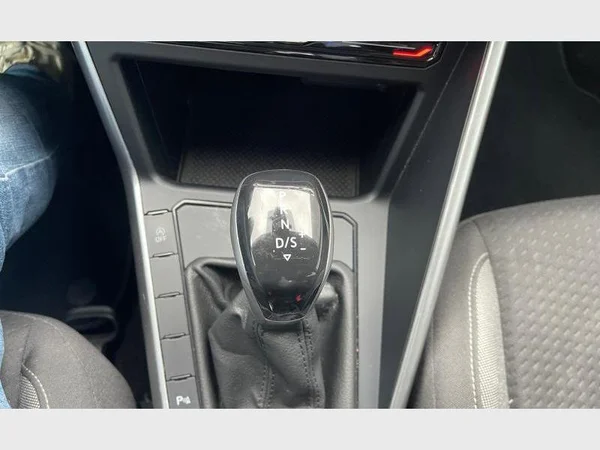 VOLKSWAGEN Polo (2024) — foto 15 van 25
