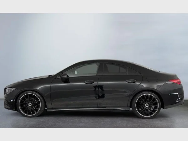 Mercedes-Benz CLA 180 (2021) — foto 31 van 33