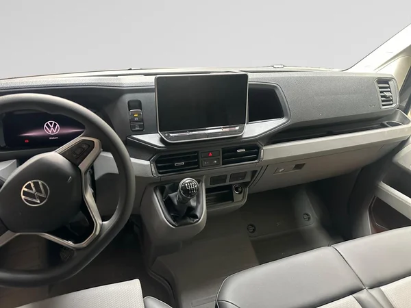 VOLKSWAGEN Crafter 35 Fourgon Mwb HR Dsl (2026) — foto 2 van 20