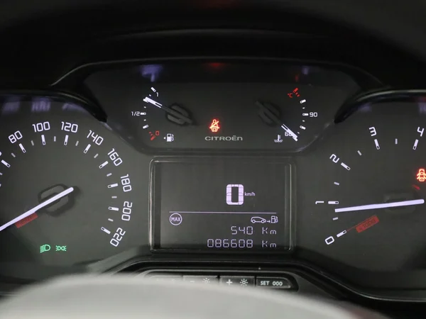 Citroën C3 (2022) — foto 2 van 37