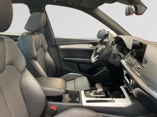 AUDI Q5 Sportback PHEV (2024) — foto 8 van 23