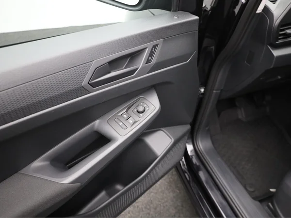 VOLKSWAGEN Caddy Maxi Dsl (2025) — foto 3 van 18