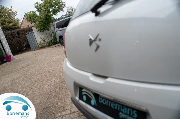 Citroen DS3 (2015) — foto 10 van 37