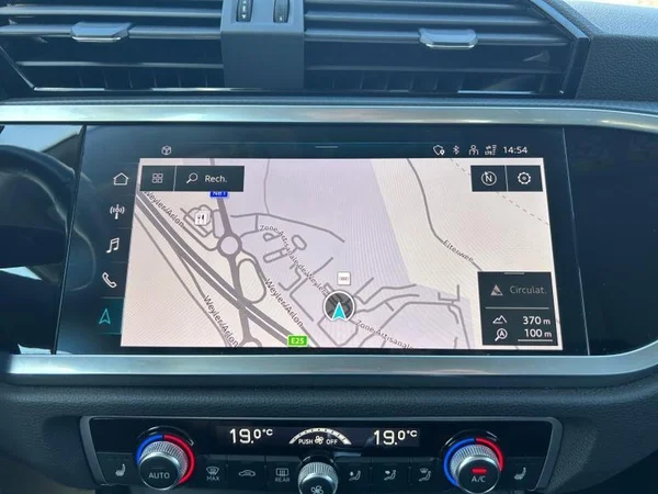 AUDI Q3 Sportback (2022) — foto 8 van 31