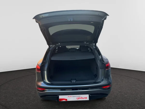 AUDI Q6 e-tron (2024) — foto 16 van 20